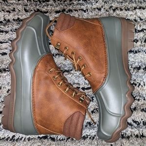 NEW Sperry Top Sider Men’s‎ Size 10 M Avenue Duck Boot Tan/Olive STS 23429 NIB